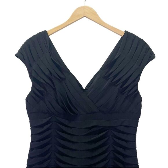 Adrianna Papell Stitched Up & Down Tuck Pleat Black Cocktail Shift Dress Size 12 - Picture 7 of 12
